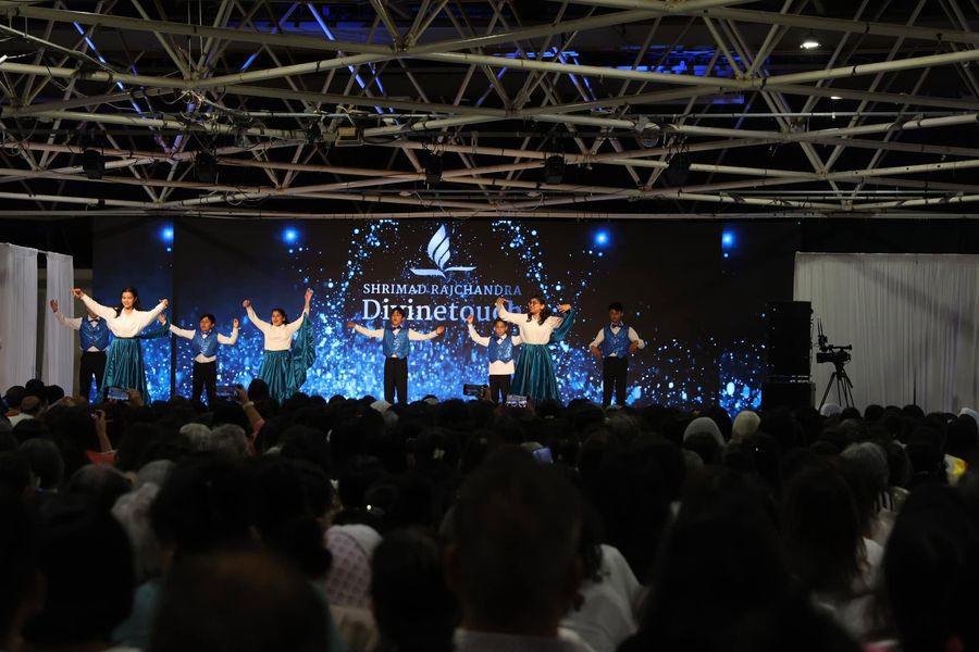 London Dharmayatra moment 4